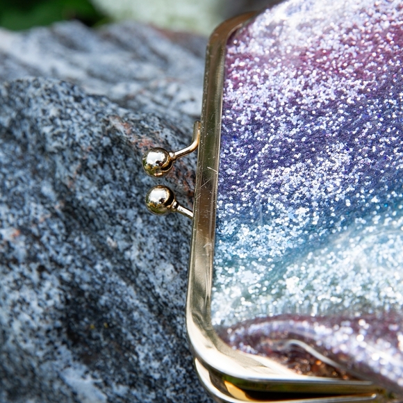 Olivia Miller Pre-loved Rainbow Glitter Vinyl Lobster Clasp Purse🌈👛✨ - Picture 6 of 7